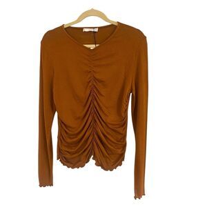 MNG top ruched front with lettuce leaf hem sz Large NWT